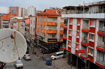 Bağcılar Meydanda kiralık 3+1 daire